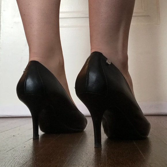 Calvin Klein Nadine Black Leather Heels - Picture 2 of 6